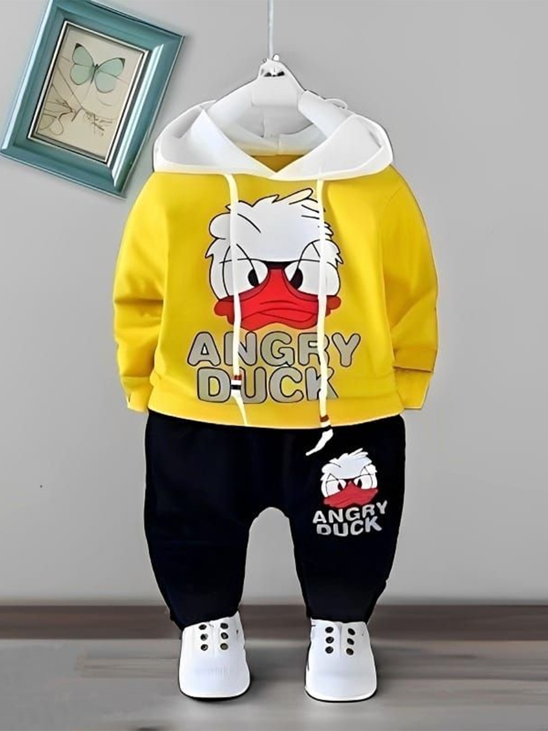 

KGN GARMENTS Boys Printed Hood Sweatshirt With Joggers, Yellow