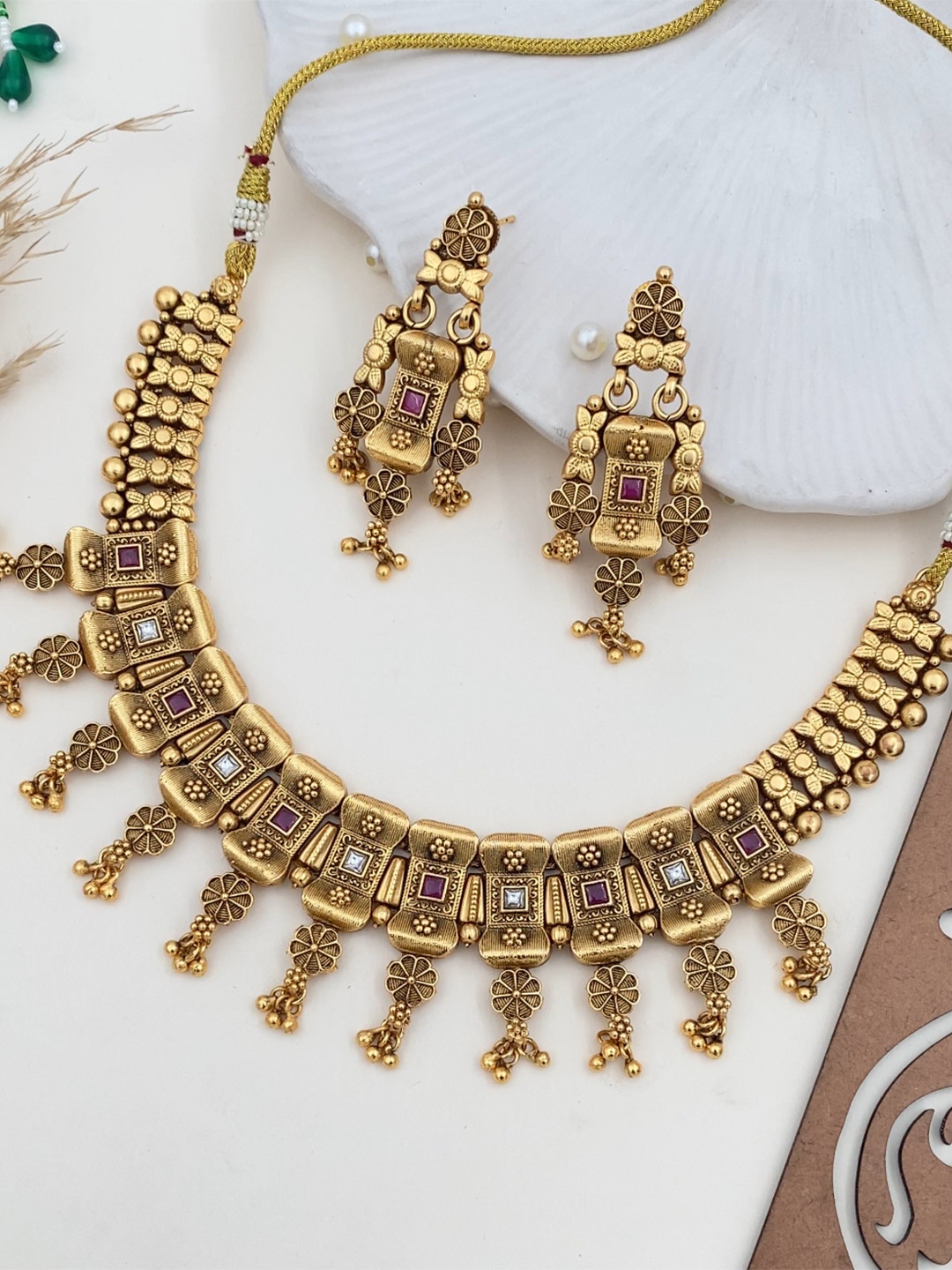 

Rare Bello Gold-Plated Kundan-Studded & Beaded Jewellery Set