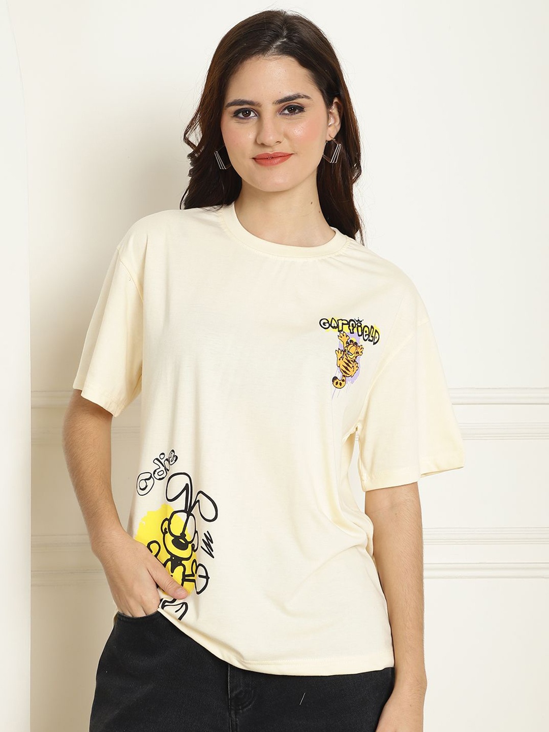 

Tromko Women Garfield Graphic Printed Round Neck Cotton Oversized T-shirt, Cream
