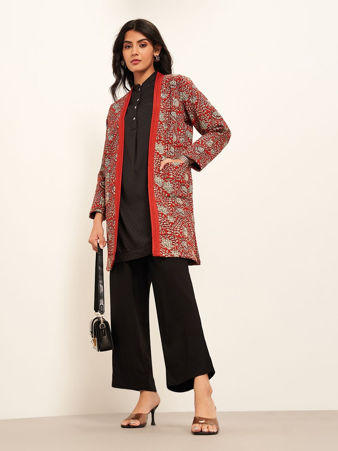 

RANGMANCH BY PANTALOONS Floral Print Embroidered Kantha Work Pure Cotton Shrug, Red