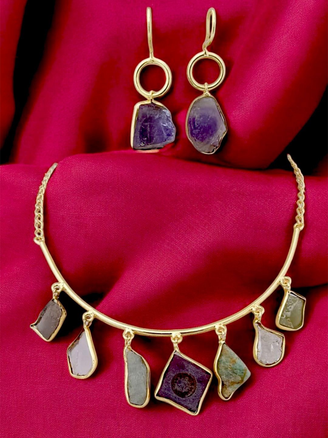 

TISHUL JEWELS Gold-Plated Stone Studded Jewellery Set