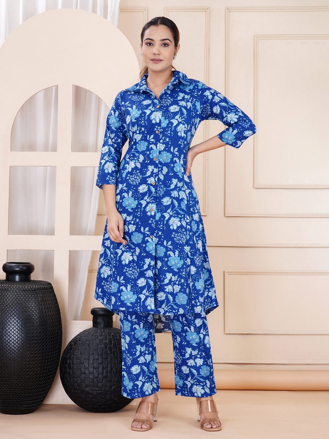 

TRUVON FASHIONS Floral Printed Shirt Collar Tunic & Trouser, Blue
