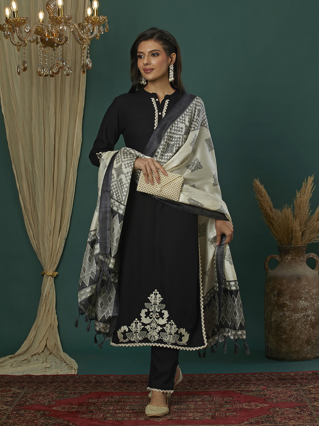 

INDYES Floral Embroidered Straight Kurta with Trousers & Dupatta, Black