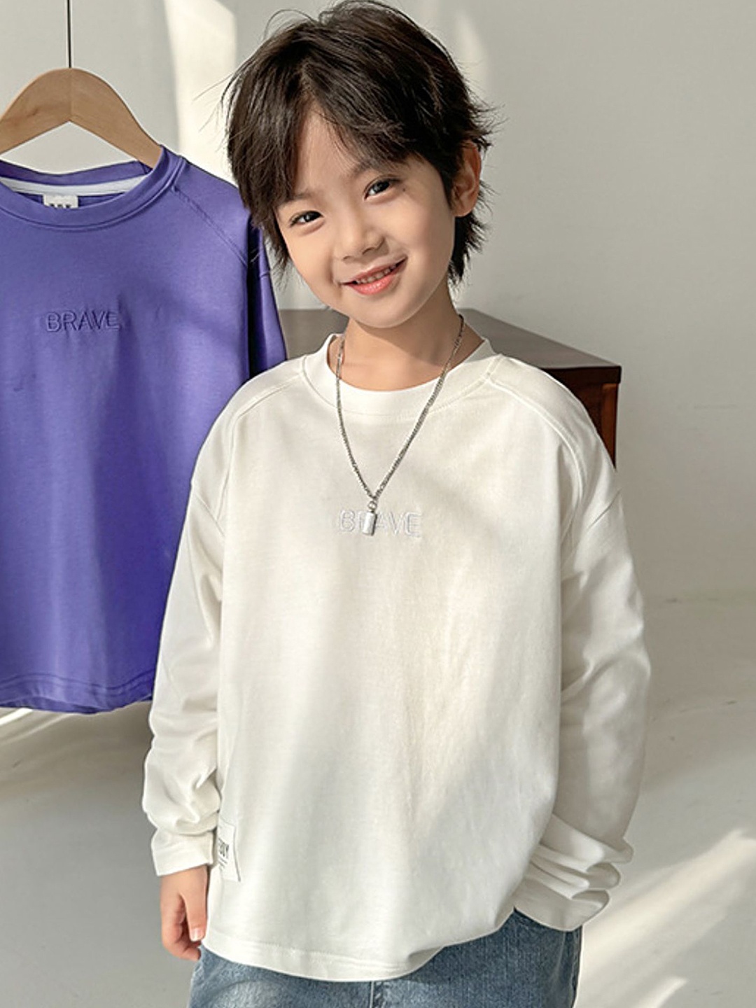 

LULU & SKY Boys Solid Round Neck Cotton Relaxed Fit T-shirt, White