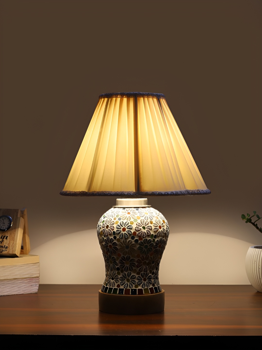 

Devansh Off White Printed Wood Bell Shaped Table Lamp