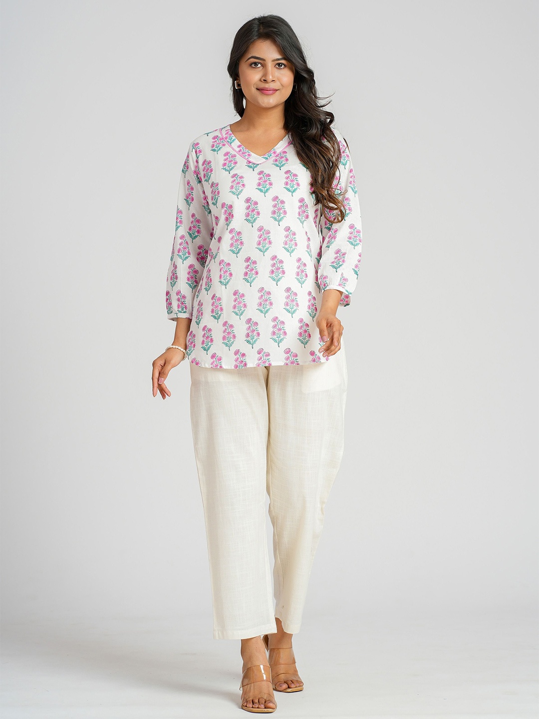 

Cotton Curio Cotton Block Printed Short Top, White