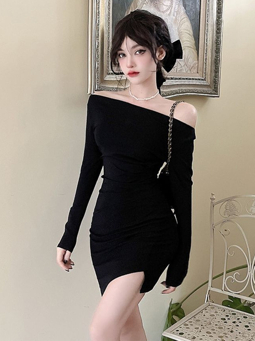 

LULU & SKY Women Off-Shoulder Neck Long sleeves Bodycon Dress, Black