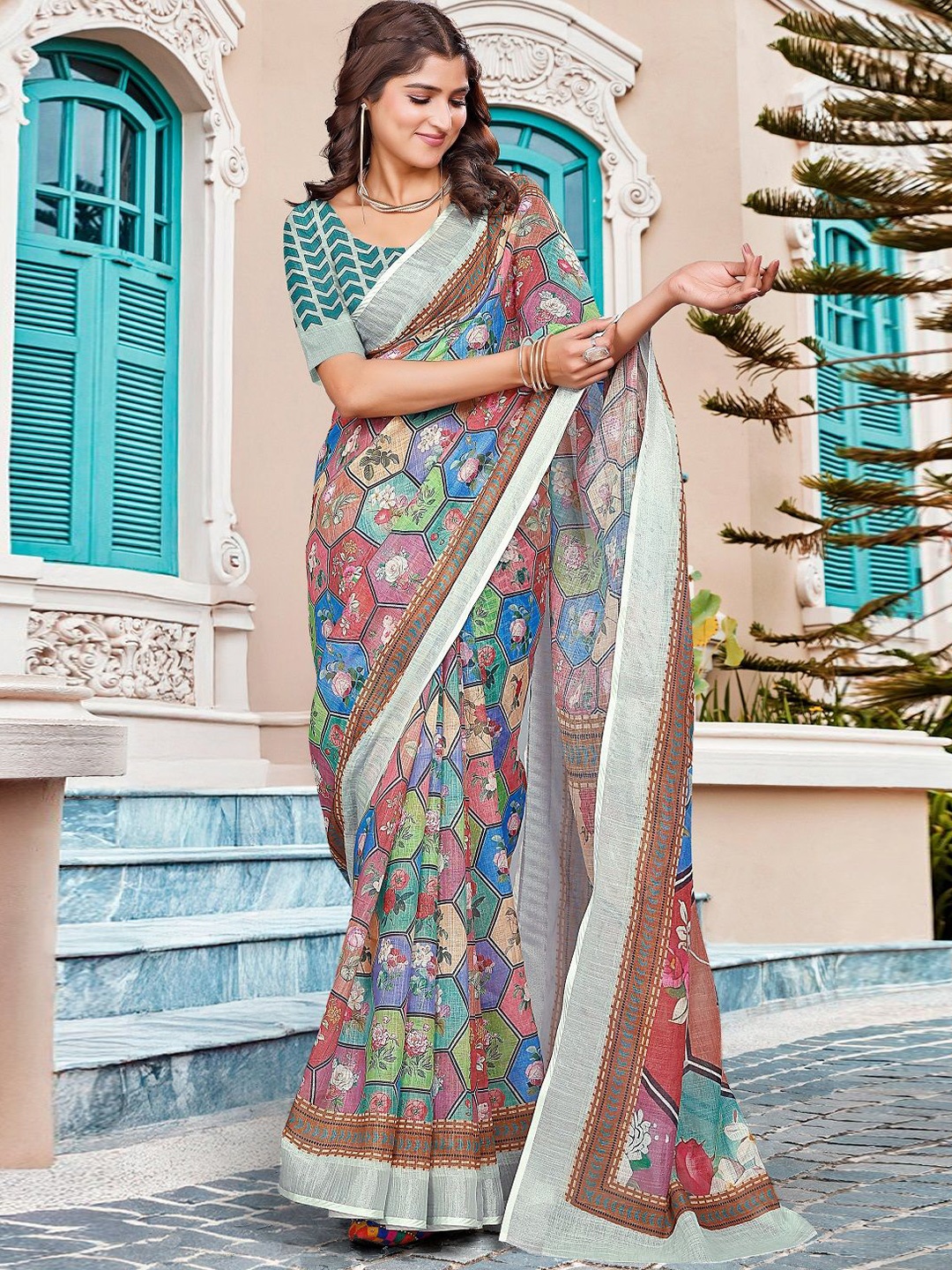 

Sarvada Floral Printed Pure Cotton Saree, Brown