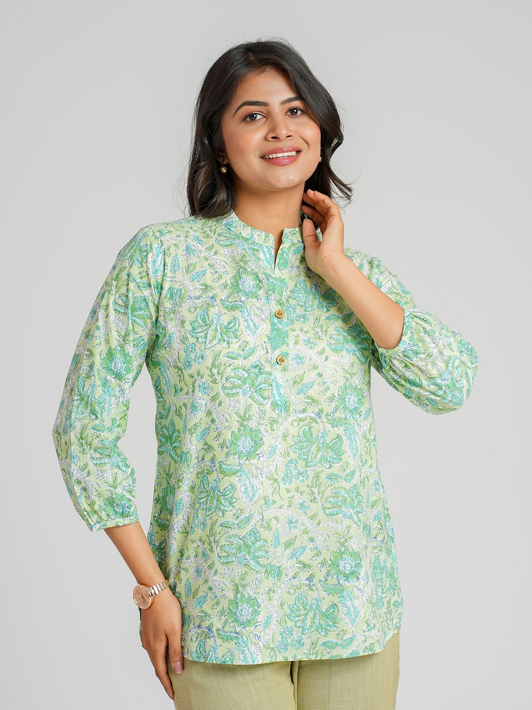 

Cotton Curio Cotton Floral Print Short Top, Green