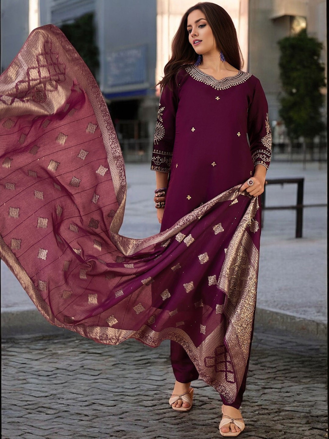 

Blissta Floral Embroidered Notch-Neck Straight Sequinned Kurta With Trousers And Dupatta, Purple