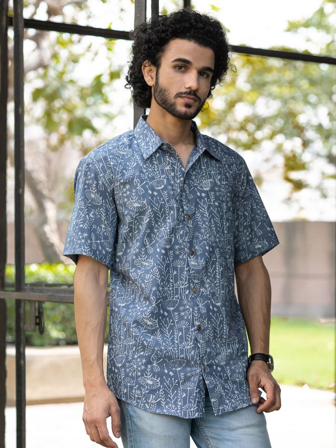 

The India Craft House Men Opaque Printed Casual Shirt, Lavender