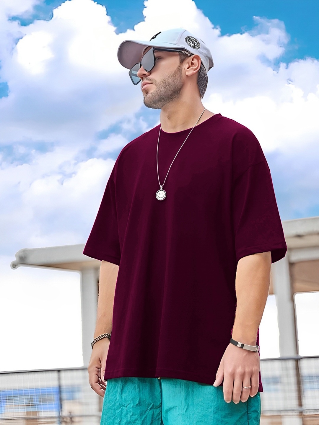 

Kushi Flyer Men Solid Round Neck Cotton Oversized T-shirt, Burgundy