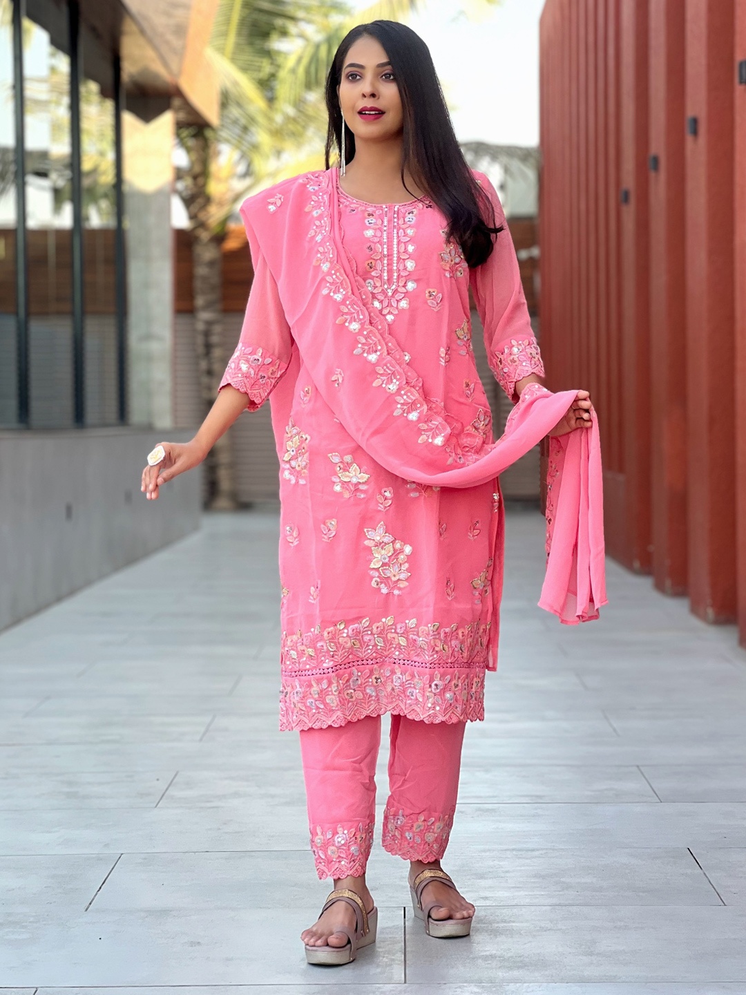 

BINDUDI Floral Embroidered Sequinned Georgette Straight Kurta With Trousers & Dupatta, Pink