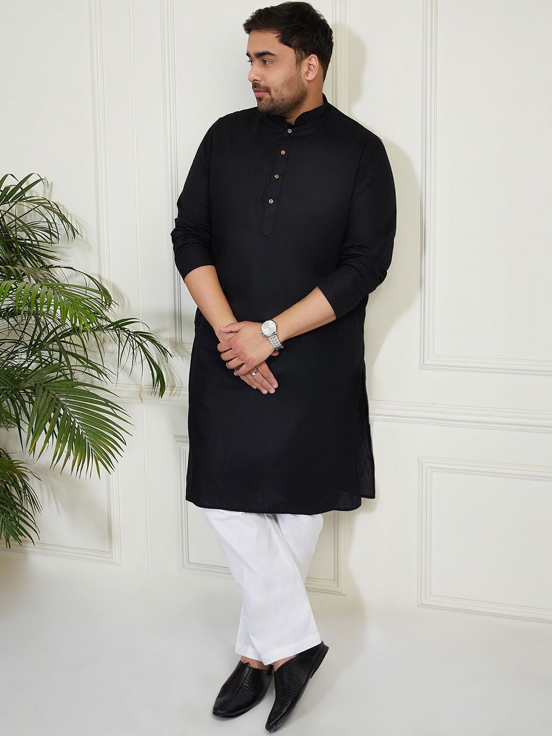 

VASTRAMAY Straight Kurta With Pyjama, Black