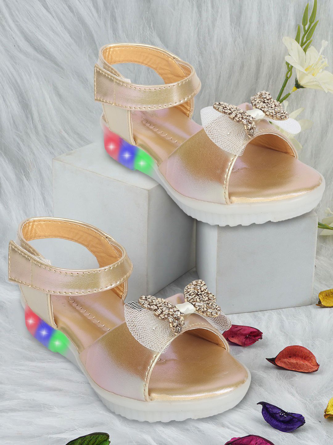 

BAESD Girls Open Toe Flats, Gold