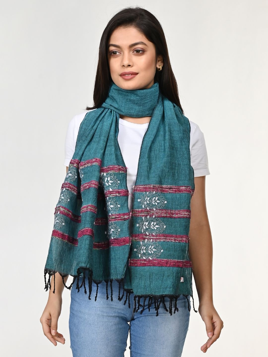 

ArtEastri Women Embroidered Stole, Teal