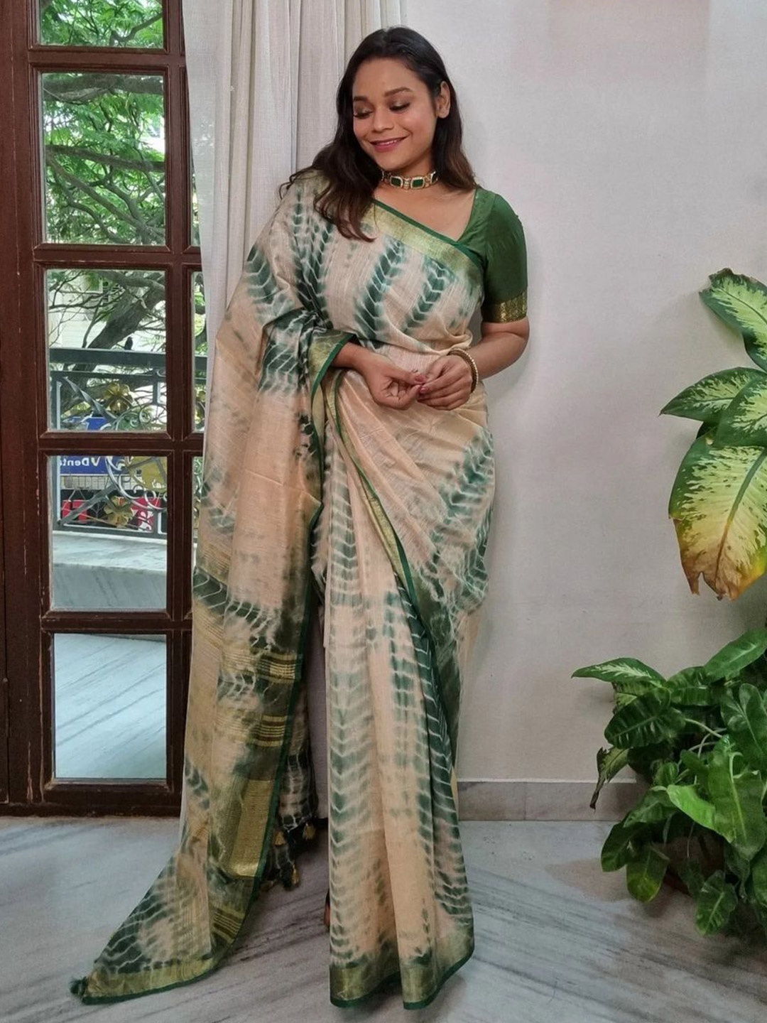 

Mitera Floral Printed Pure Cotton Saree, Beige