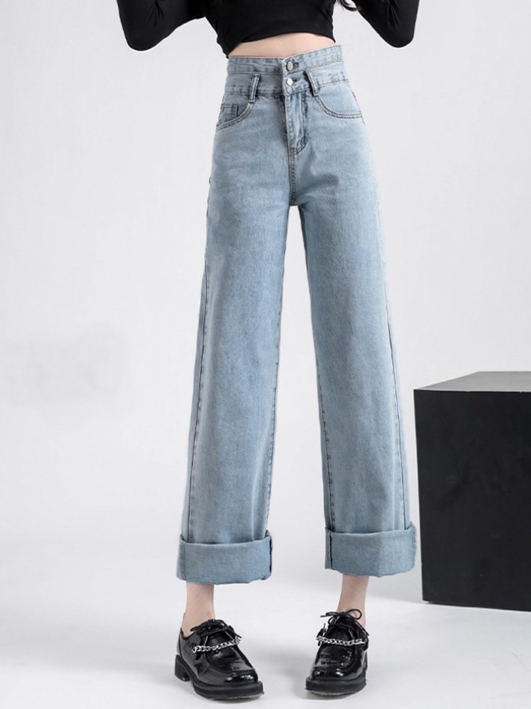 

StyleCast Women Cotton Straight Fit High-Rise Jeans, Blue