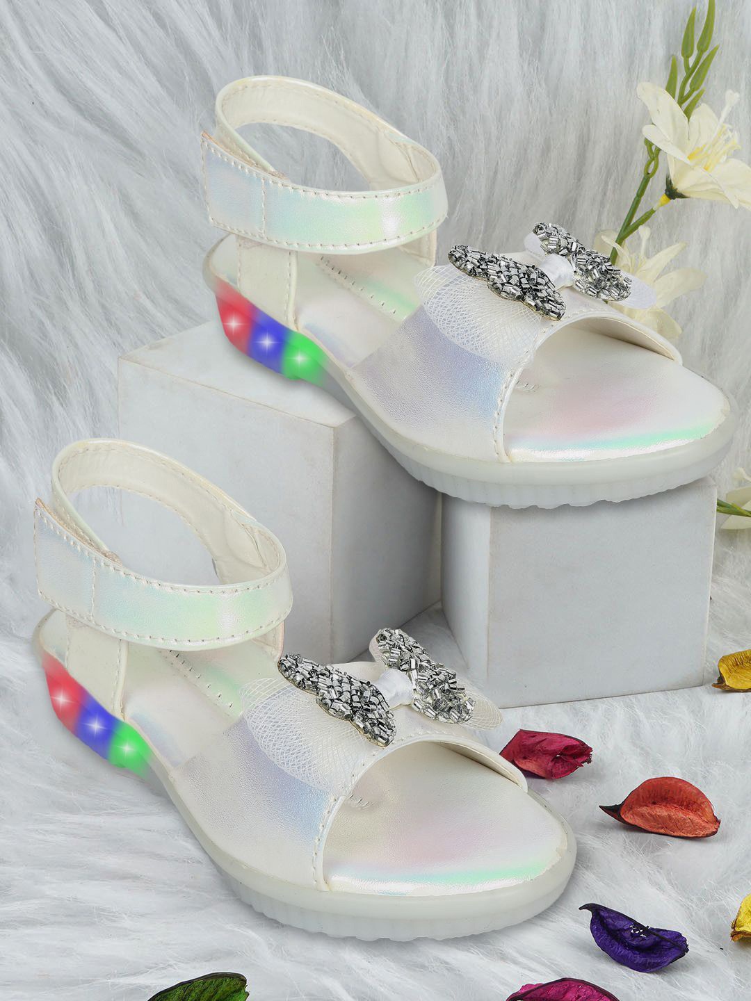 

BAESD Girls Bow Detailed LED Open Toe Flats, White