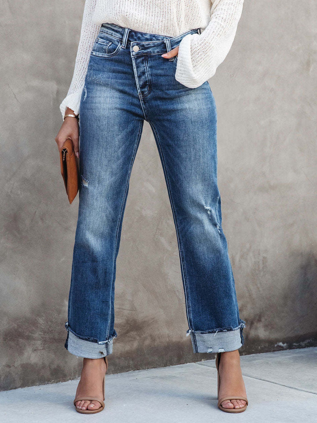 

StyleCast Women Straight Fit High-Rise Low Distress Light Fade Jeans, Blue
