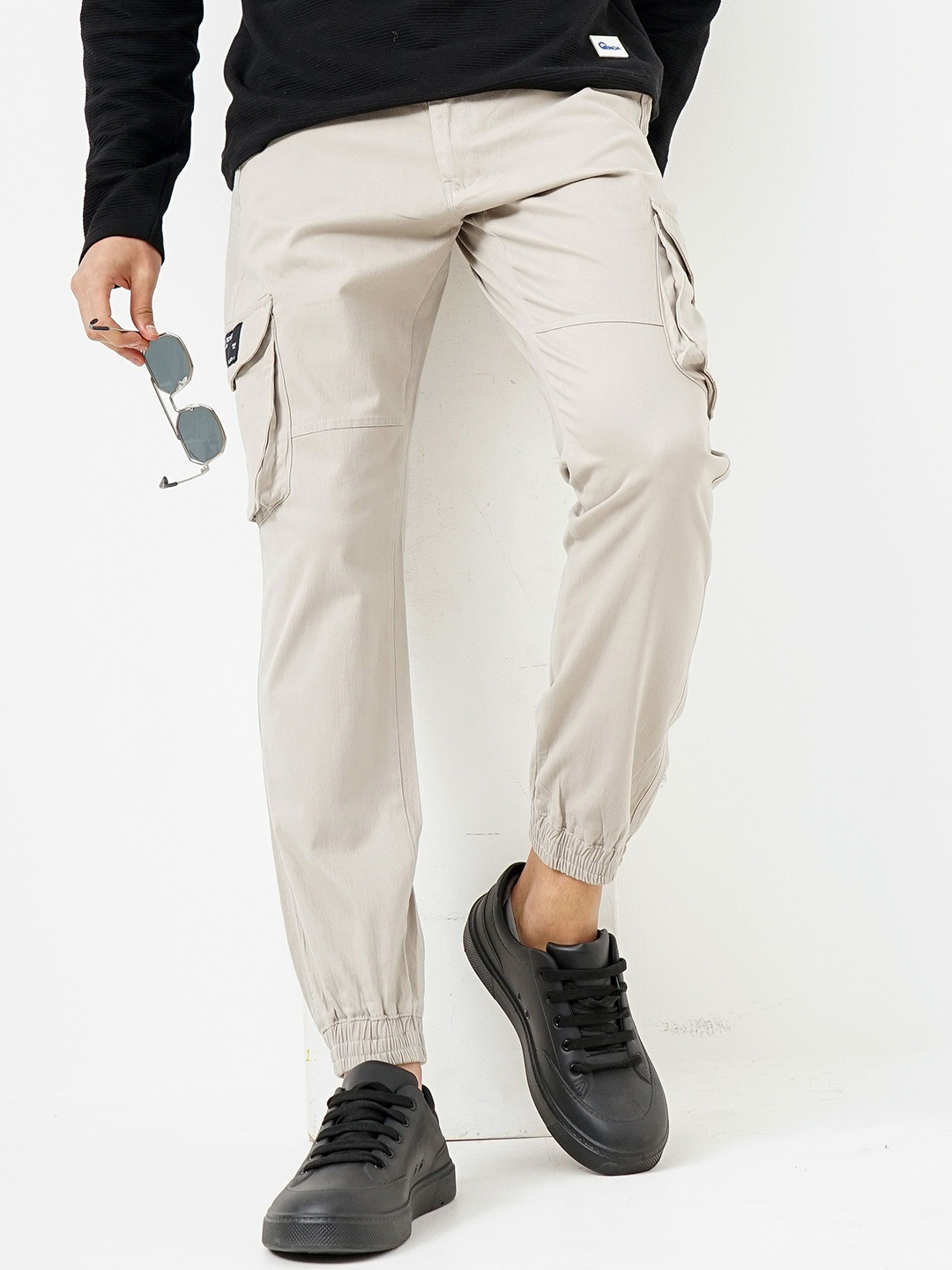 

Genoa Men Relaxed Cargos Trousers, Beige