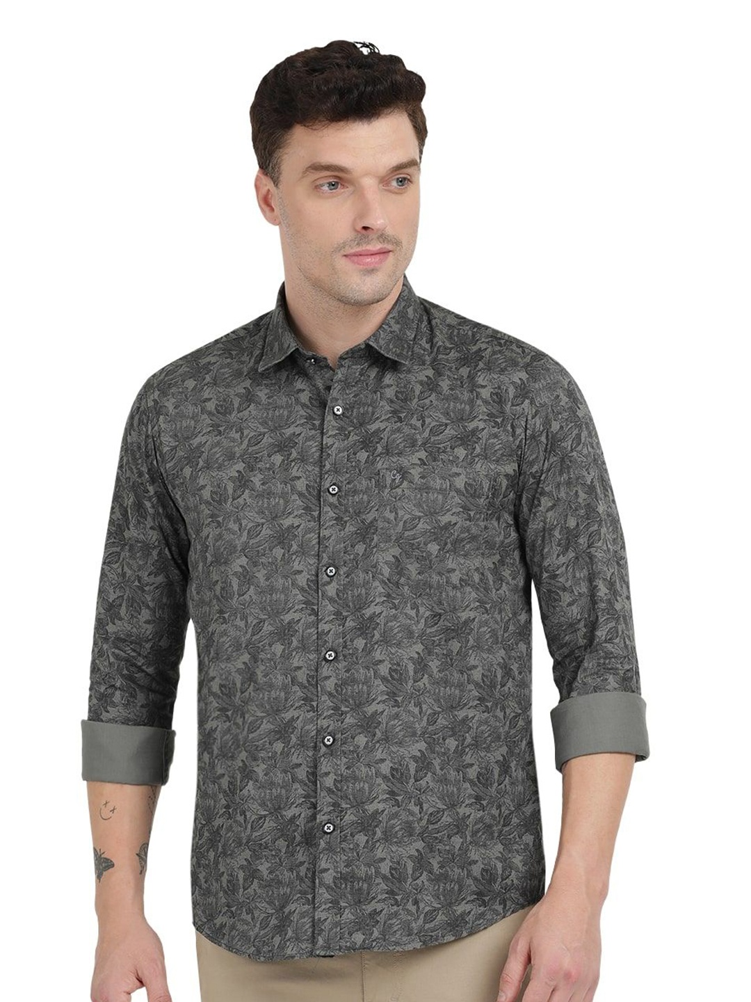 

Clarke Gable Men Trim Slim Fit Floral Printed Cotton Casual Shirt, Grey