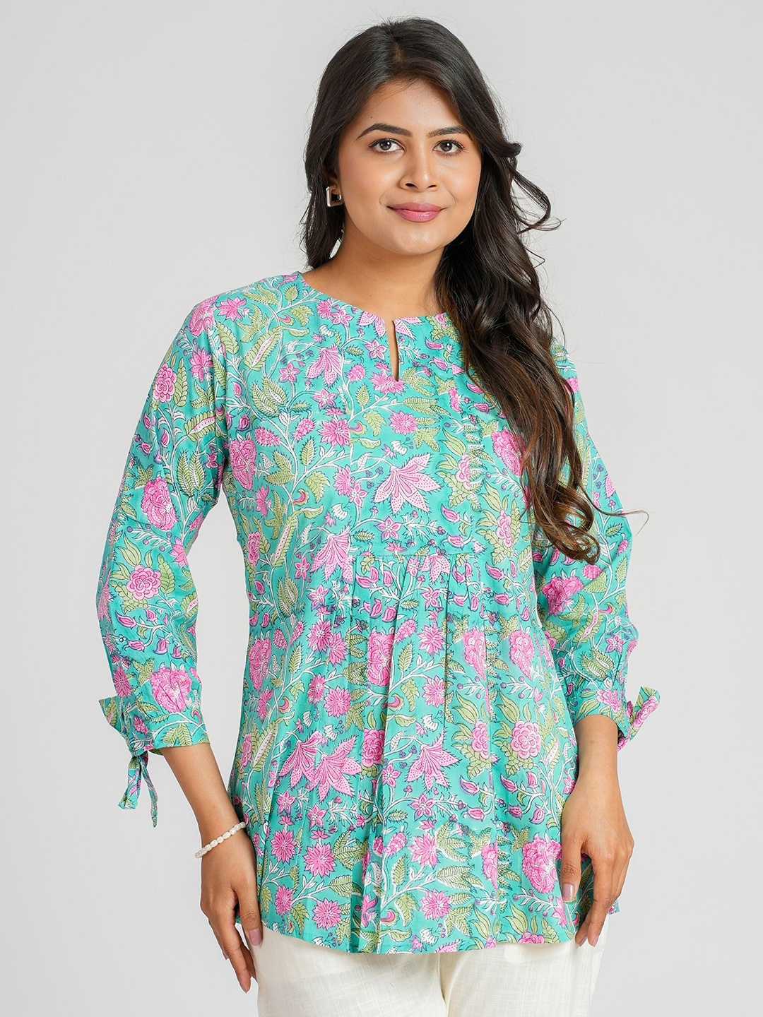 

Cotton Curio Women Pure Cotton Block Printed Short Top, Turquoise blue