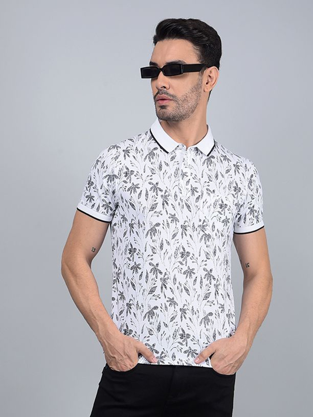 

Crimsoune Club Men Floral Printed Polo Collar Slim Fit Casual T-shirt, White