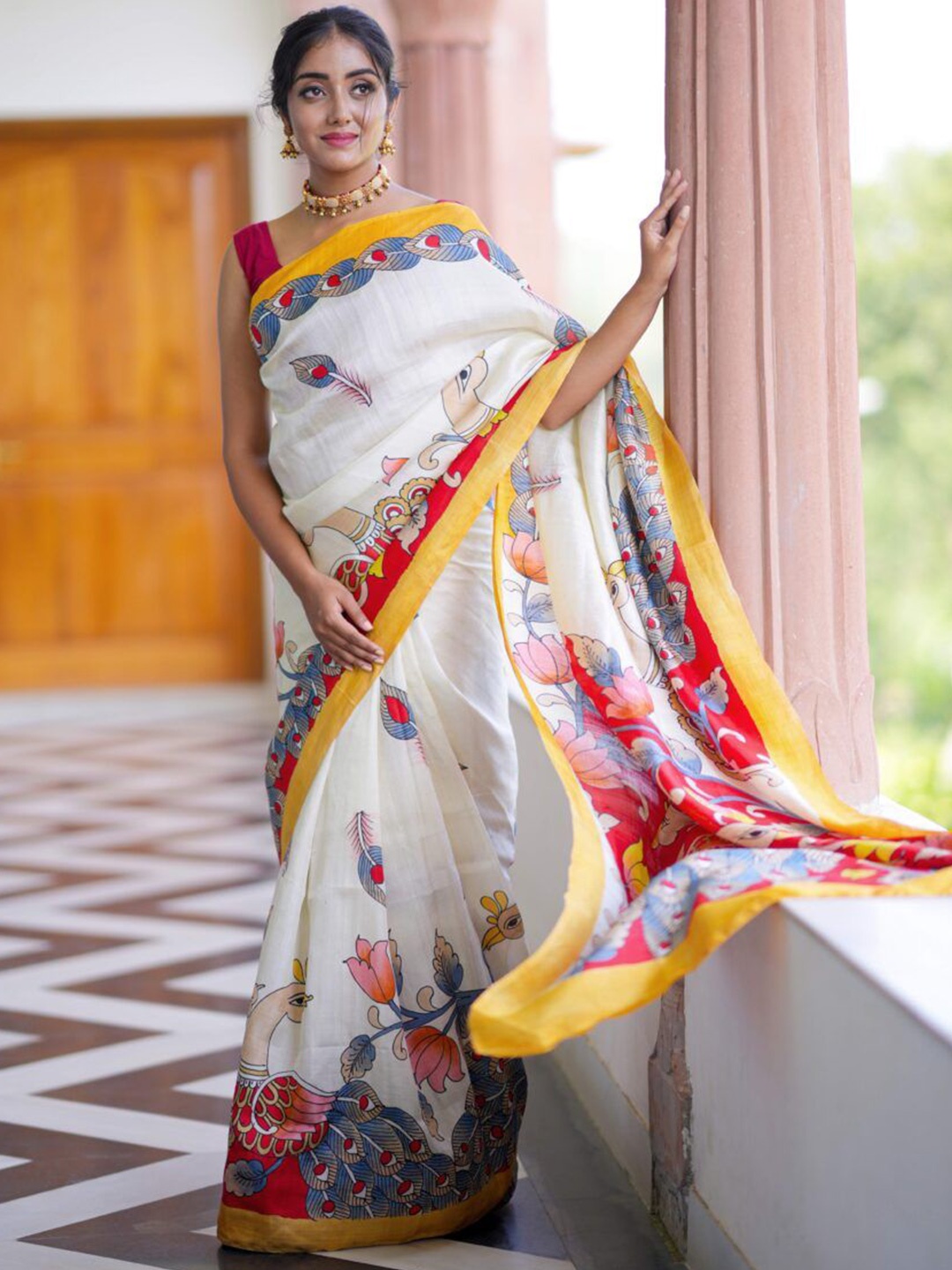 

Sarvada Floral Printed Pure Cotton Saree, White