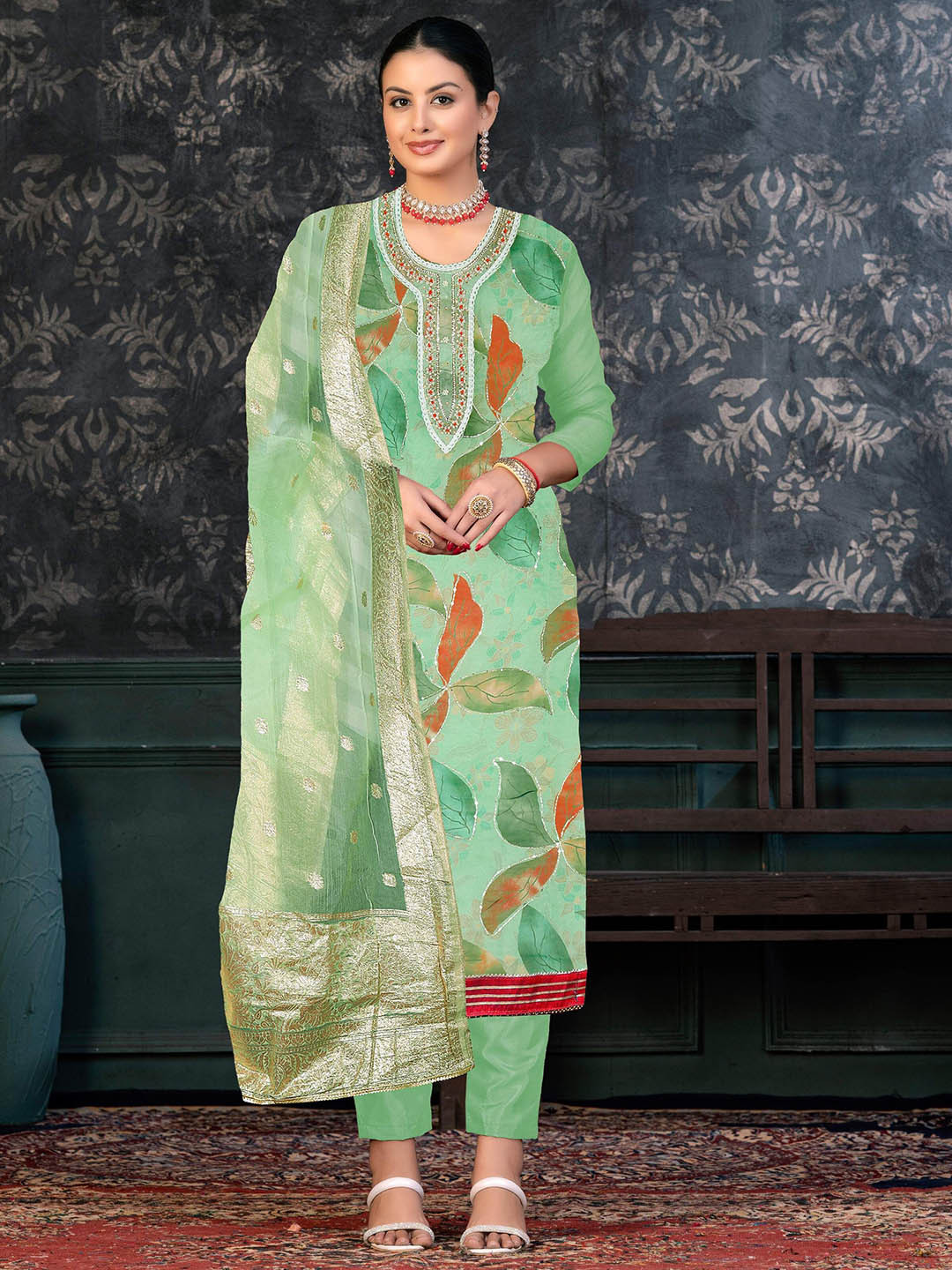 

SHADOW & SAINING Floral Embroidered Beads & Stones Organza Unstitched Dress Material, Green