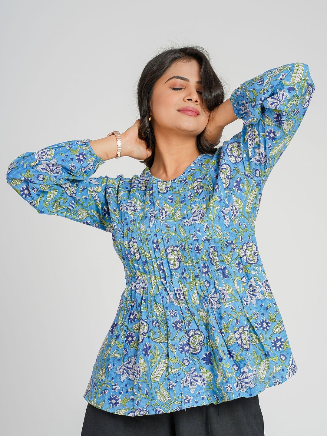 

Cotton Curio Women Cotton Block Printed Short Top, Blue