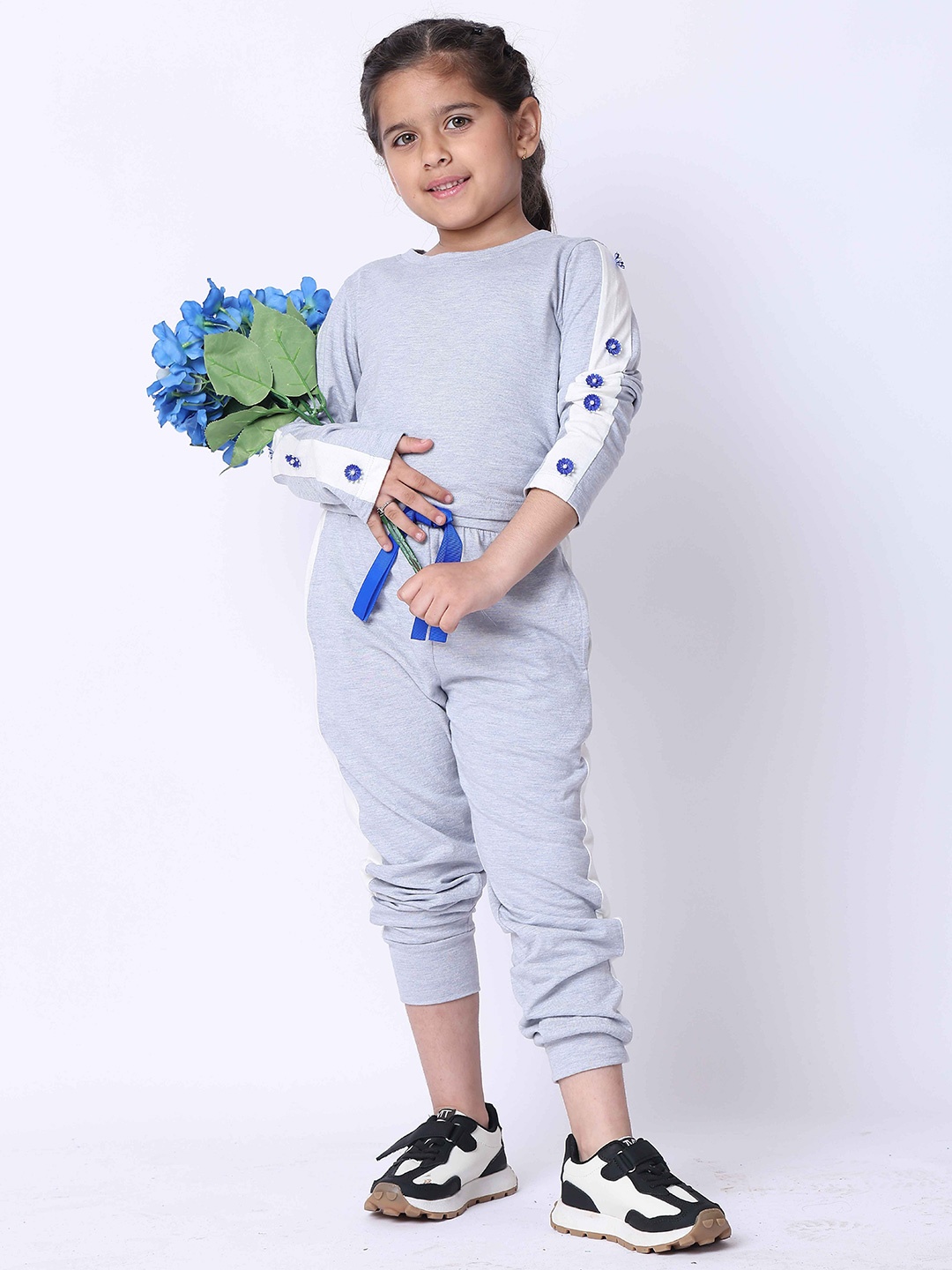 

Baawri Girls Round Neck Colourblocked Pure Cotton Top With Trousers, Grey melange
