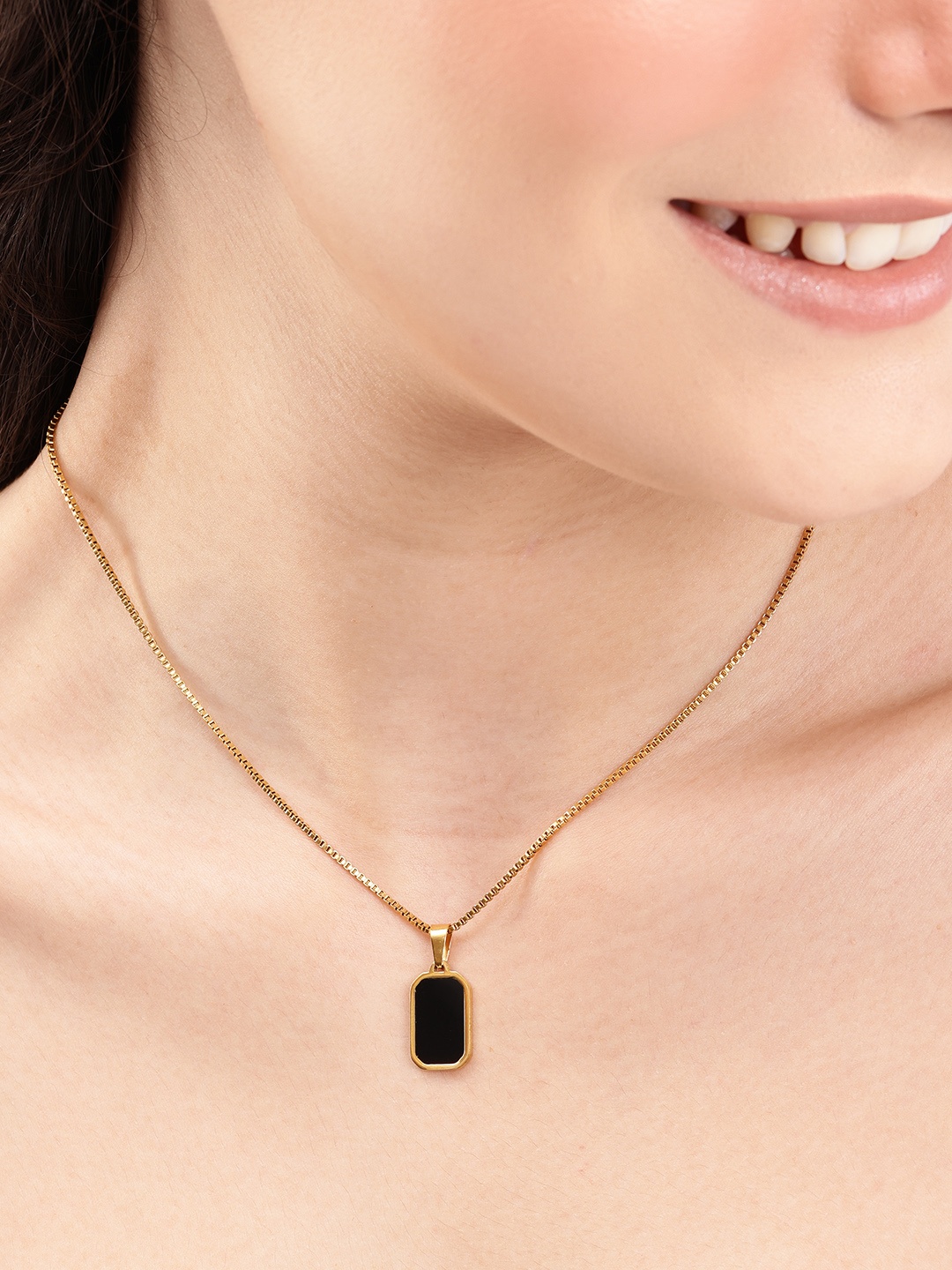 

DressBerry Enamelled Pendant Chain, Gold