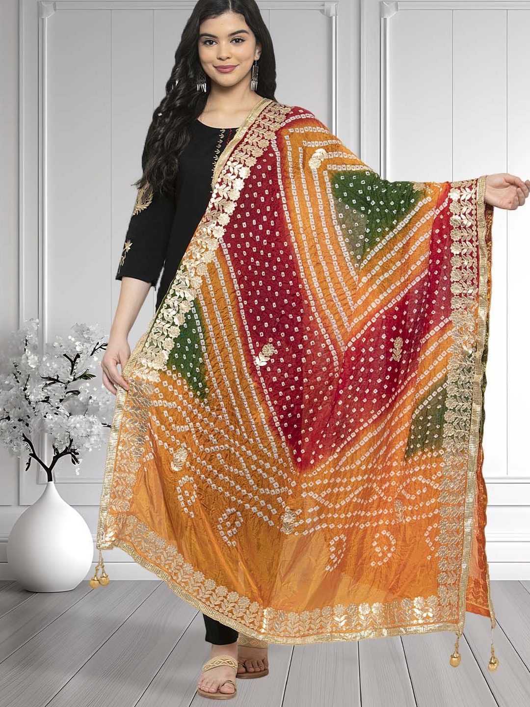 

Moda Rapido Dyed Bandhani Dupatta with Gotta Patti, Yellow