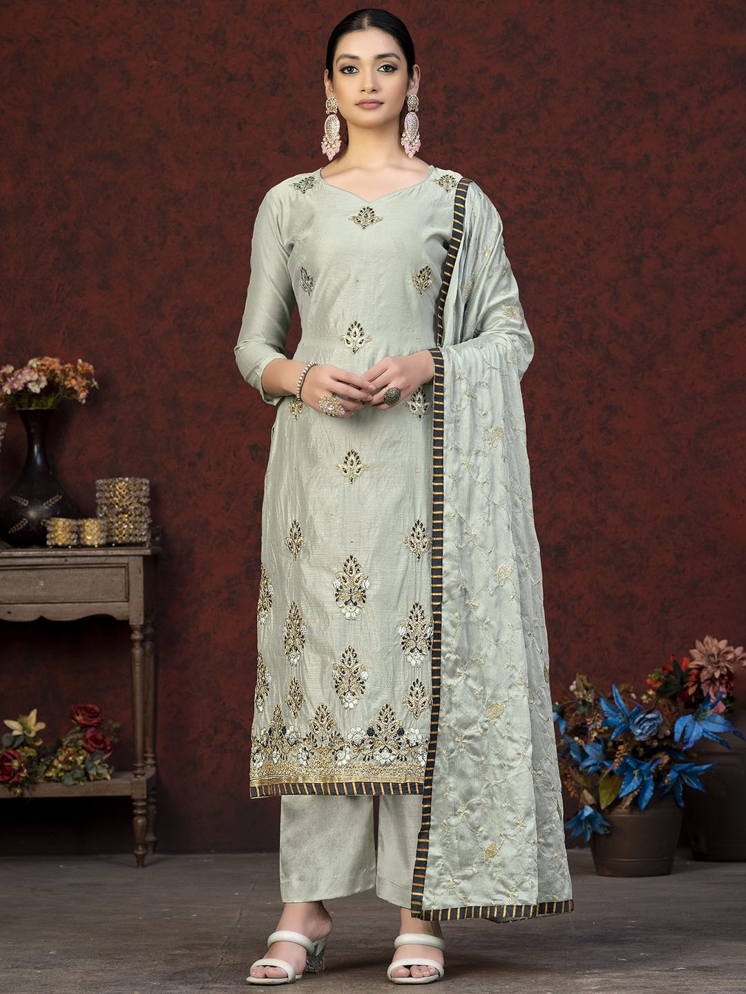 

SHADOW & SAINING Embroidered Semi-Stitched Dress Material, Grey