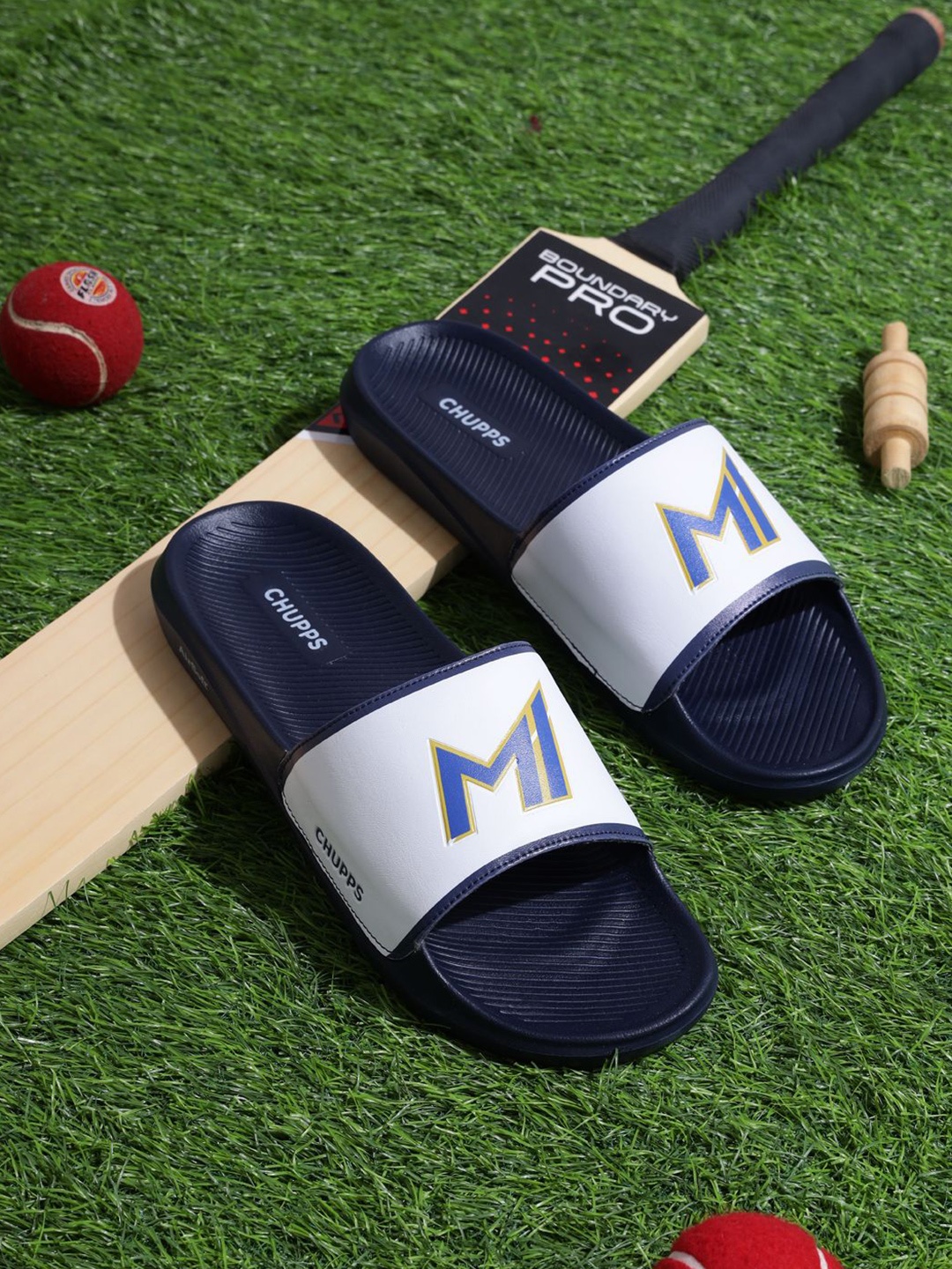 

CHUPPS Men Mumbai Indians Glider Sliders, White