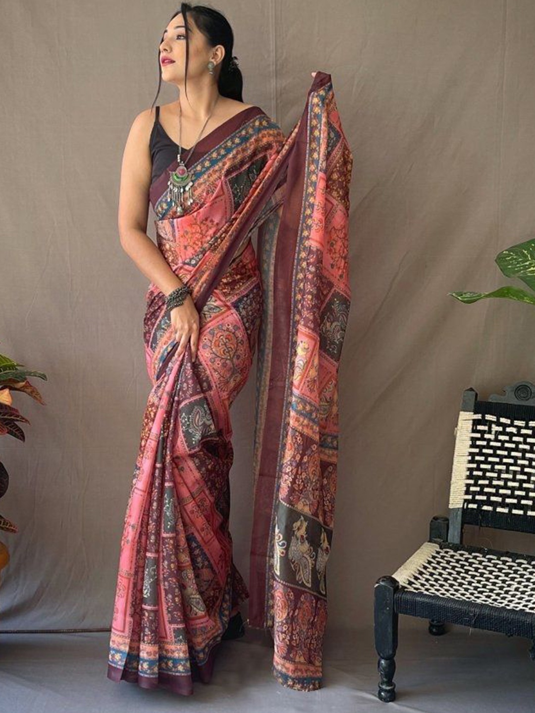 

Sarvada Ethnic Motifs Printed Pure Cotton Saree, Black