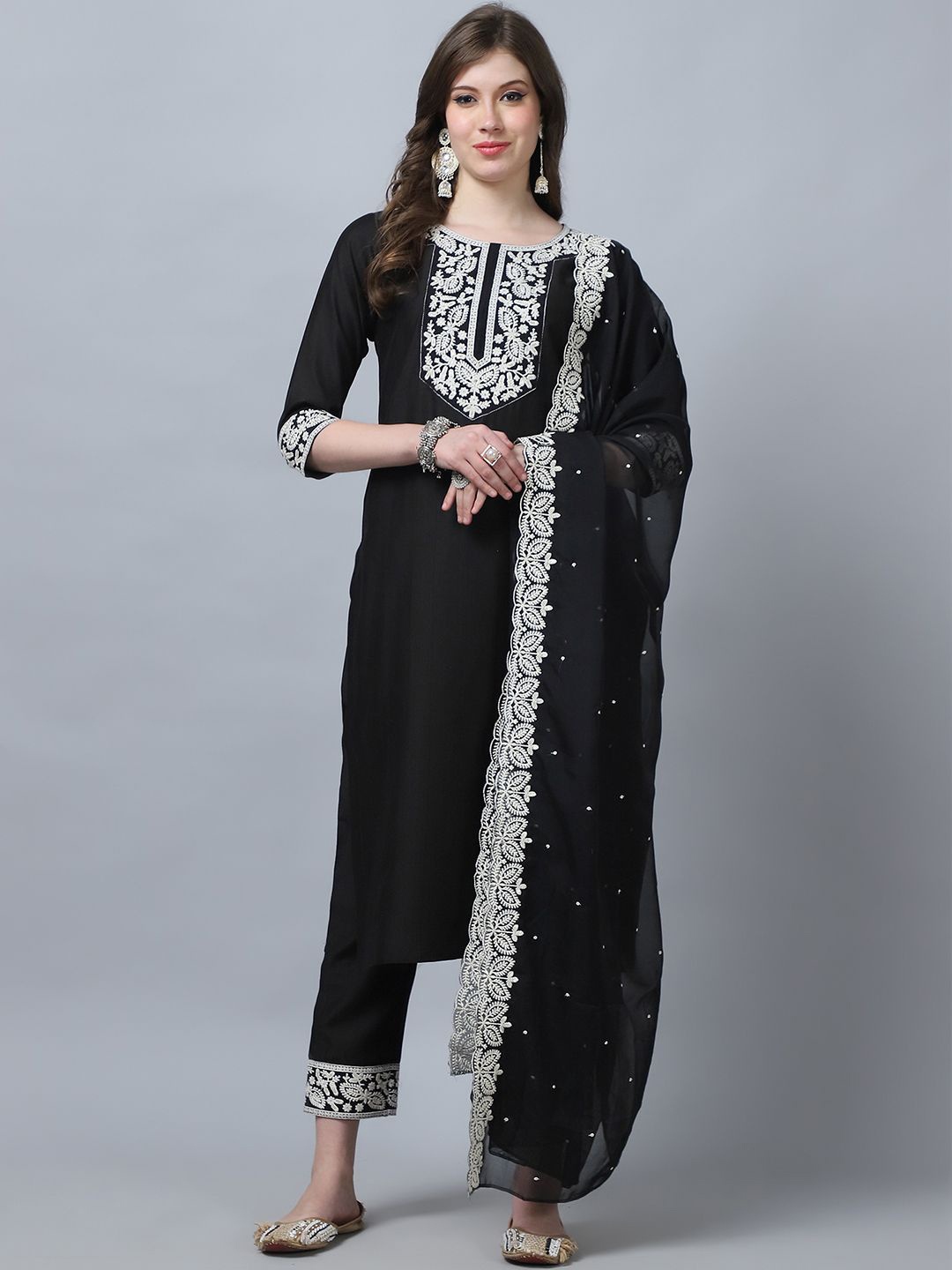 

DIVASTRI Ethnic Motifs Yoke Design Thread Work Pure Silk Kurta with Trousers & Dupatta, Black
