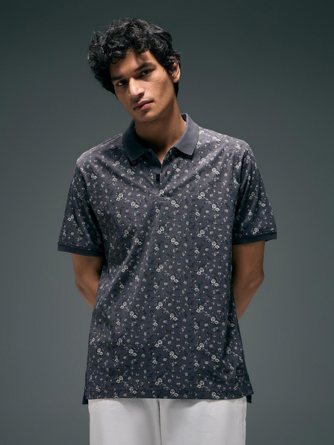 

Flying Machine Floral Printed Polo Collar Cotton T-shirt, Grey