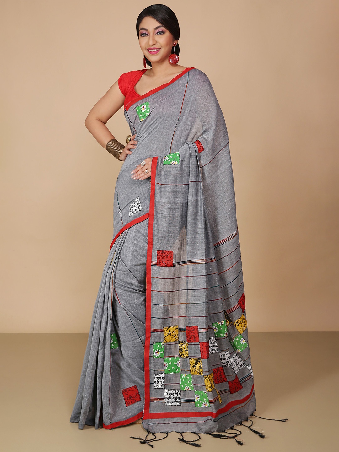 

BENGAL HANDLOOM Geometric Printed Taant Saree, Grey