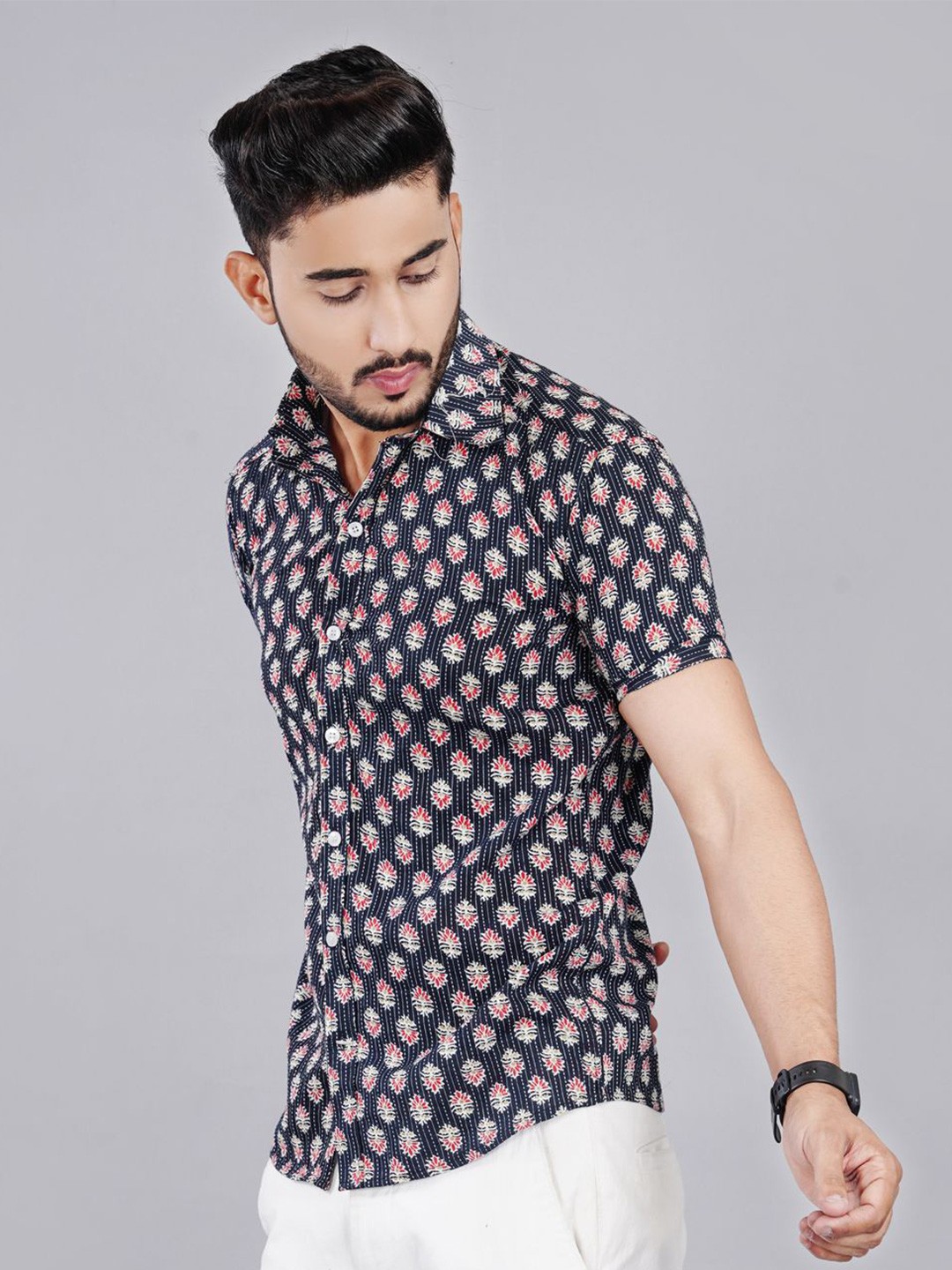 

MANRANGI Men Slim Fit Spread Collar Floral Printed Cotton Casual Shirt, Black