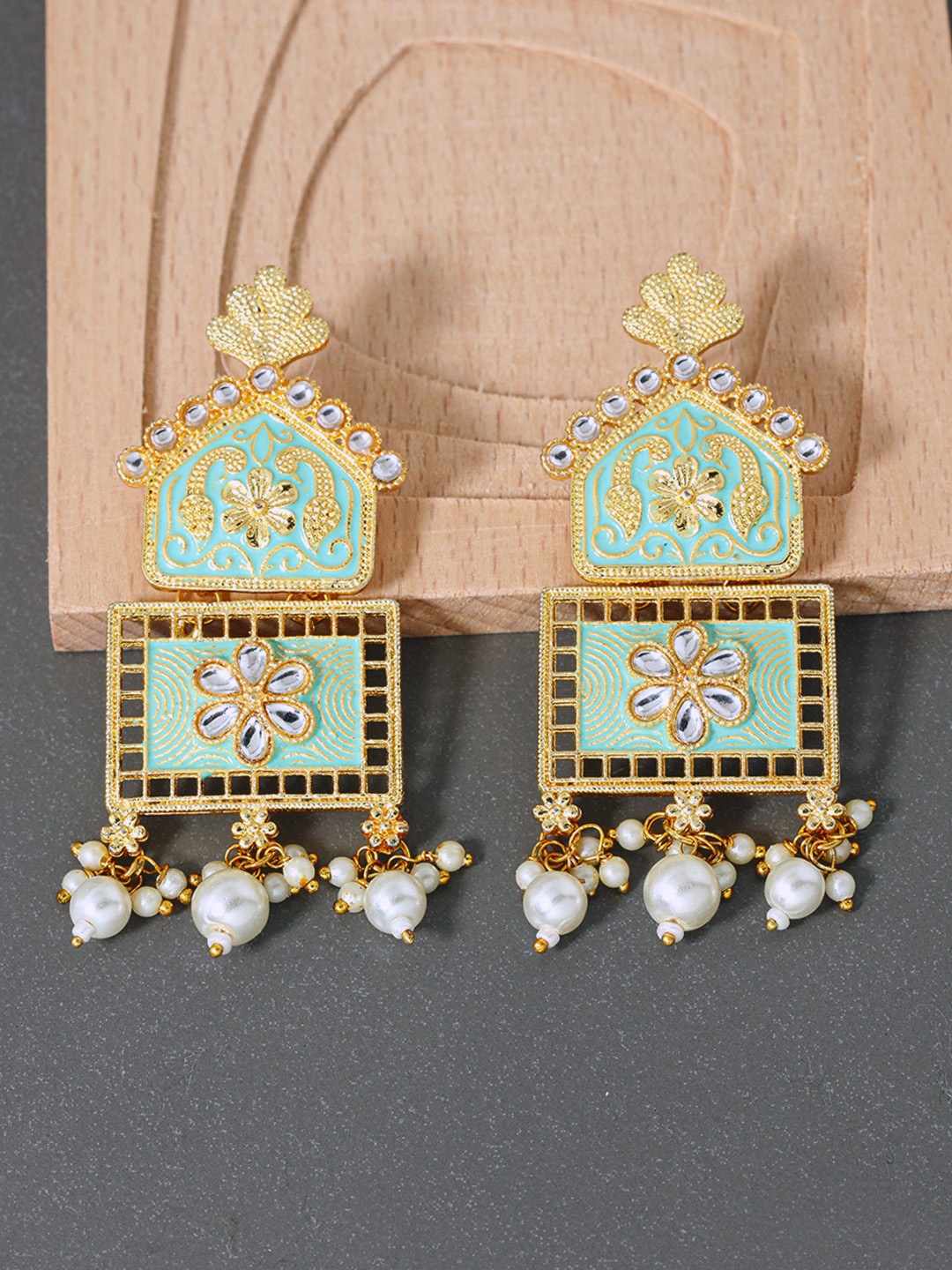 

House of Pataudi Gold Plated Kundan Studded & Pearls Beaded Drop Earrings