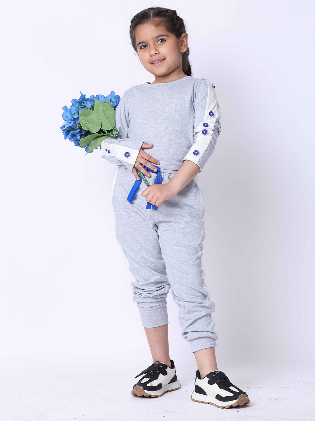 

Baawri Girls Round Neck Colourblocked Pure Cotton Top With Trousers, Grey melange