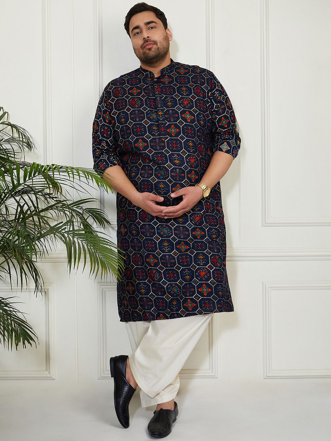 

VASTRAMAY Plus Size Ethnic Motifs Printed Mandarin Collar Kurta With Patiala, Blue