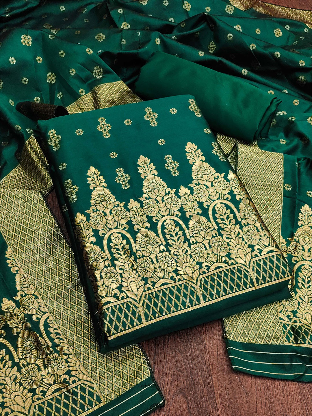 

Maroosh Floral Woven Design Banarasi Silk Unstitched Dress Material, Green