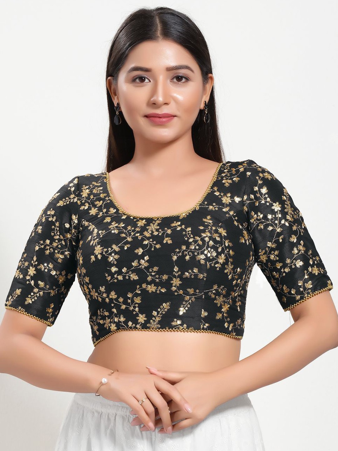 

VAMAS - THE DESIGNER BLOUSES Women Round Neck Padded Saree Blouse, Black