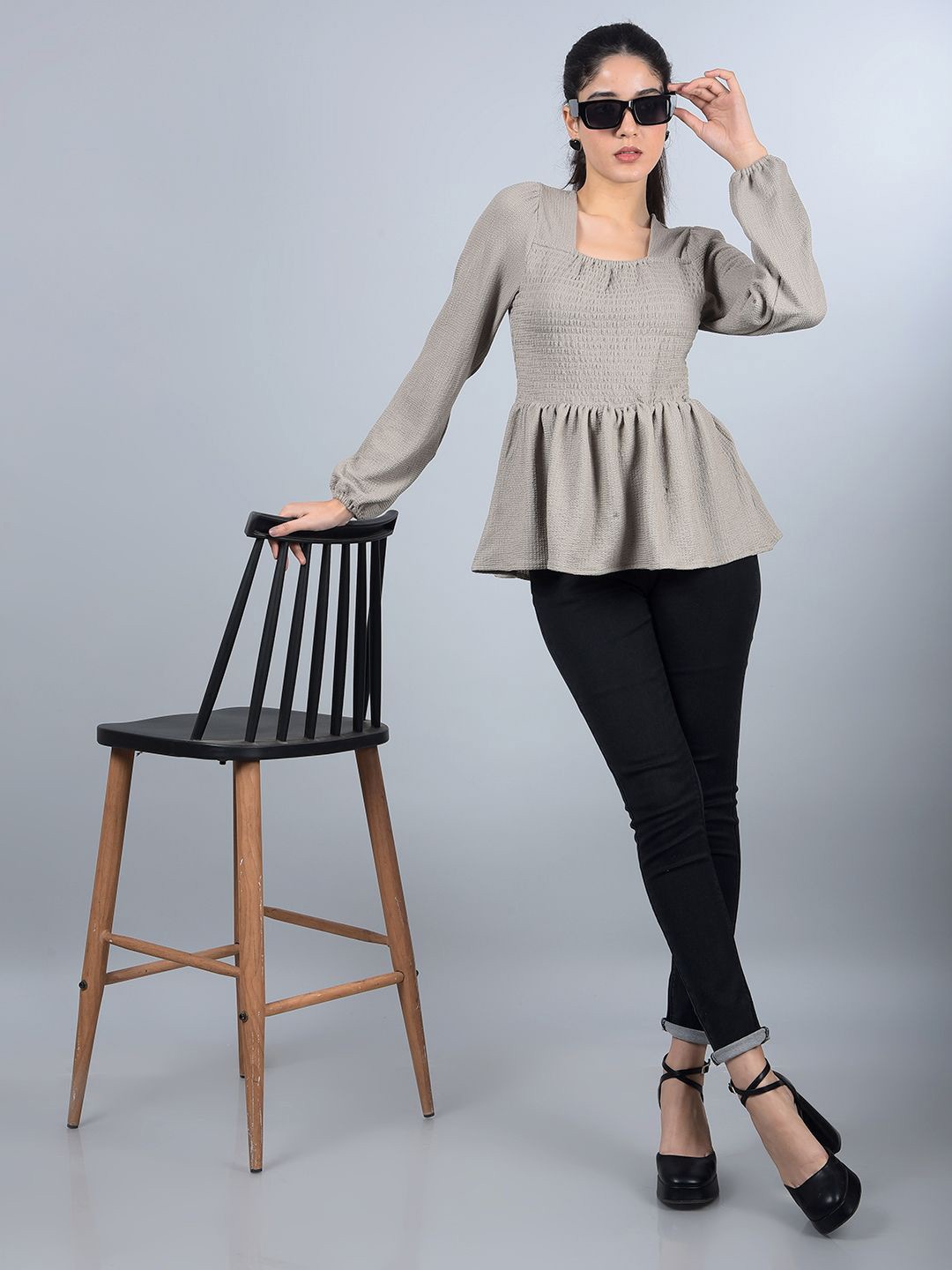 

Crimsoune Club Women Square Neck Puff Sleeves Smocking Peplum Top, Grey