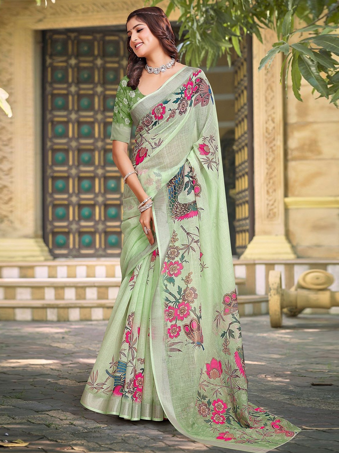 

Sarvada Floral Printed Pure Cotton Saree, Green