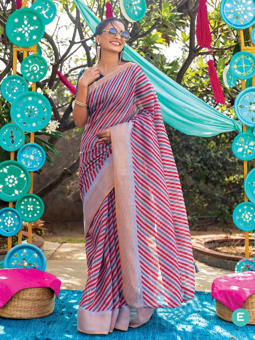 

Mitera Striped Zari Pure Cotton Saree, Red