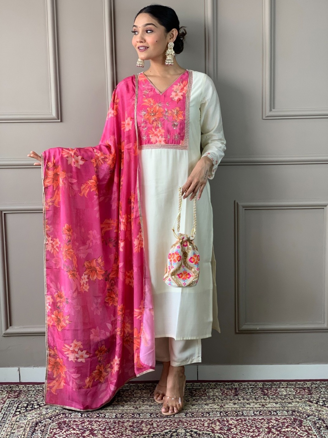

CHANDALIYO Floral Yoke Design V-Neck Chanderi Silk Straight Kurta With Trousers & Dupatta, Pink